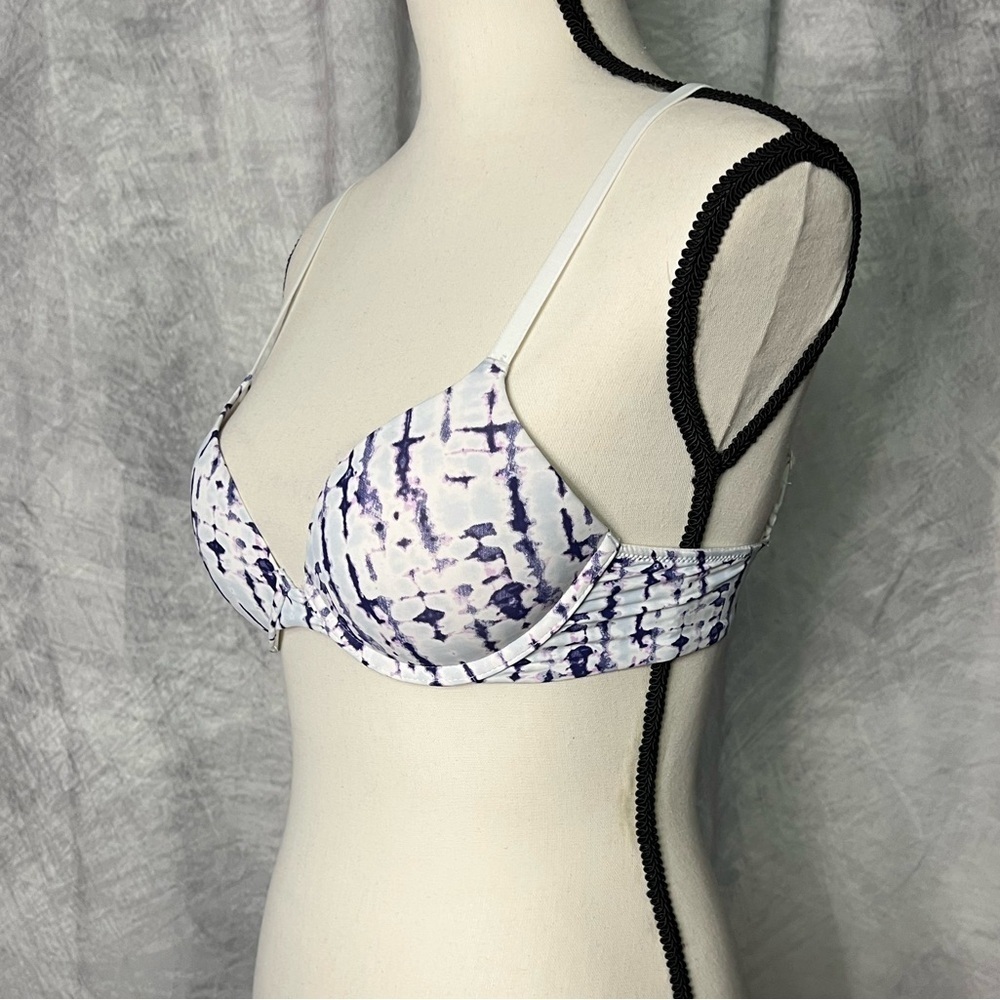 Junior’s SO Smooth Plunge Push-Up Tie-Dye Bra - Purple and White - 34A - Picture 3 of 11